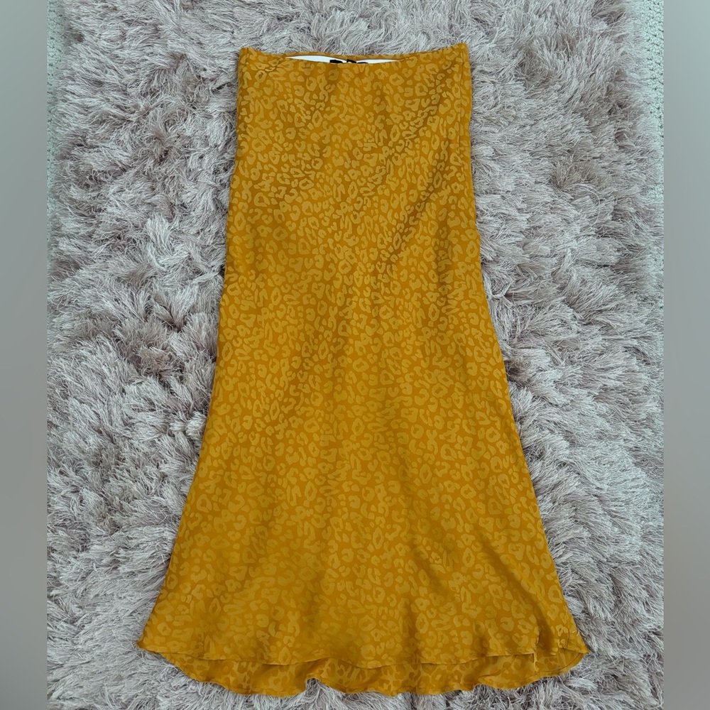 Banana Republic print midi skirt size XXS. Lined